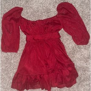 Lucy in the Sky Neia Ruffle Dress in Burgundy